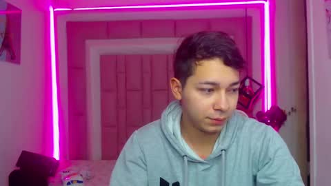 Snapshot of georgesmith_1 chatting on January 14, 11:31 am GEORGE online show from January 14, 11:31 am