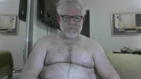 Snapshot of georgiagooner chatting on July 26, 2:42 am ProudGooner online show from July 26, 2:42 am