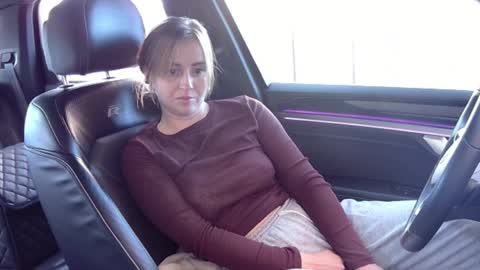 Snapshot of georgiapeachgirl chatting on March 31, 12:05 pm Melissa online show from March 31, 12:05 pm
