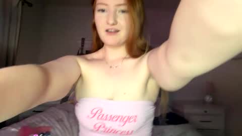 Snapshot of georgiarosexx chatting on June 11, 5:38 am georgiarosexx online show from June 11, 5:38 am
