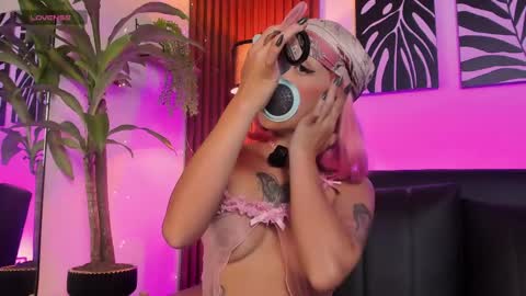 Georgina Caruso online show from March 21, 1:54 am