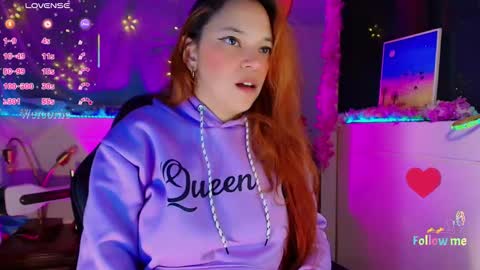 Snapshot of georgina_moschino chatting on October 13, 10:54 pm georgina_moschino online show from October 13, 10:54 pm