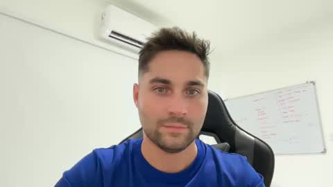 Snapshot of german_pecol chatting on March 6, 8:27 pm german_pecol online show from March 6, 8:27 pm