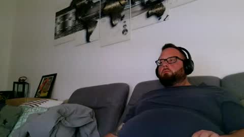 Snapshot of germandick0487 chatting on July 4, 2:45 pm Phil online show from July 4, 2:45 pm