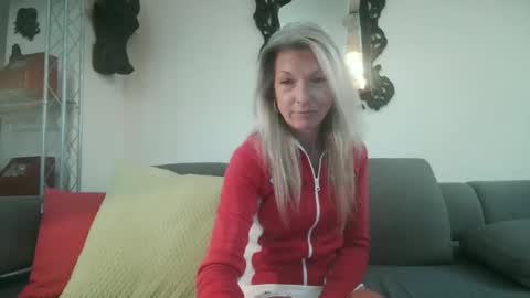 germansweety online show from October 4, 2:15 pm
