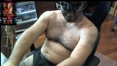Snapshot of geronimo_431 chatting on May 17, 8:16 pm Daddy Jokes online show from May 17, 8:16 pm