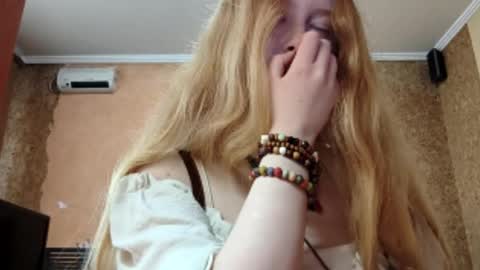 Snapshot of gertrudisturbe chatting on May 8, 10:37 pm Kate online show from May 8, 10:37 pm
