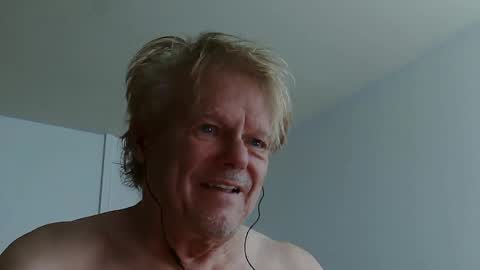 Snapshot of gethyn chatting on January 7, 3:44 pm Gethyn online show from January 7, 3:44 pm