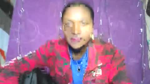 Snapshot of gggloria chatting on May 7, 5:18 pm gggloria online show from May 7, 5:18 pm