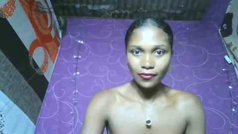 Snapshot of gggloria chatting on May 11, 6:41 am gggloria online show from May 11, 6:41 am