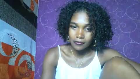 Snapshot of gggloria chatting on June 7, 1:37 pm gggloria online show from June 7, 1:37 pm