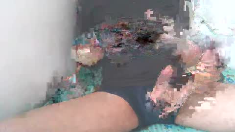 Snapshot of ggnstud chatting on December 23, 8:22 am Big Brown Cock online show from December 23, 8:22 am