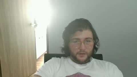 Snapshot of ghardh3 chatting on March 6, 7:43 pm ghardh3 online show from March 6, 7:43 pm