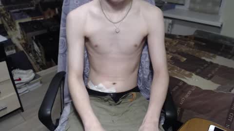 Snapshot of ghostfacefriends chatting on December 9, 4:26 pm Fedya online show from December 9, 4:26 pm