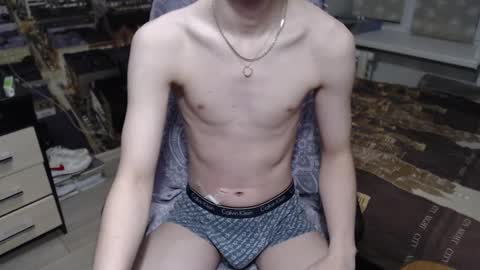 Snapshot of ghostfacefriends chatting on December 13, 2:54 am Fedya online show from December 13, 2:54 am