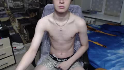 Snapshot of ghostfacefriends chatting on December 28, 4:19 am Fedya online show from December 28, 4:19 am