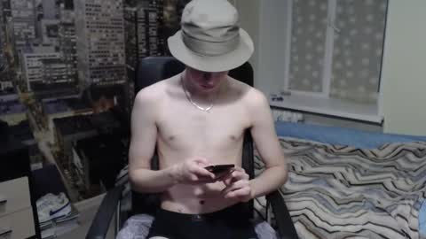 Snapshot of ghostfacefriends chatting on February 17, 6:37 pm Fedya online show from February 17, 6:37 pm