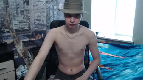 Snapshot of ghostfacefriends chatting on March 5, 10:11 am Fedya online show from March 5, 10:11 am