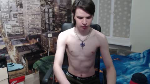 Snapshot of ghostfacefriends chatting on October 3, 1:02 am Fedya online show from October 3, 1:02 am