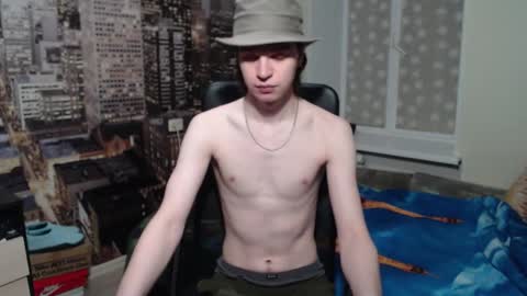 Snapshot of ghostfacefriends chatting on October 3, 7:11 pm Fedya online show from October 3, 7:11 pm