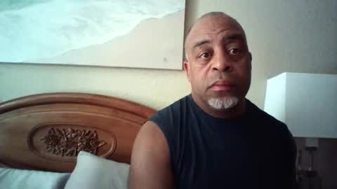 Snapshot of ghynarexx chatting on October 26, 9:42 pm ghynarexx online show from October 26, 9:42 pm