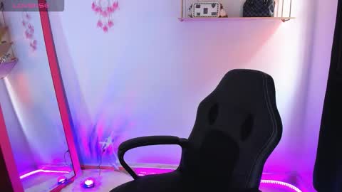 Snapshot of gia_contii chatting on October 3, 4:15 pm giaaaa online show from October 3, 4:15 pm