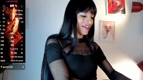 Snapshot of gia_demiee chatting on July 25, 12:03 pm Gia Please help me with your thumbs up its important online show from July 25, 12:03 pm
