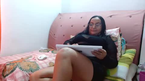 nahomi online show from January 16, 9:51 pm