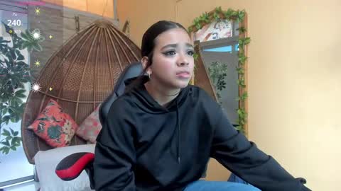 Gia  online show from February 19, 11:49 am