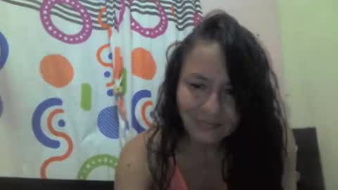 Snapshot of gianna165909 chatting on December 9, 2:02 am gianna165909 online show from December 9, 2:02 am