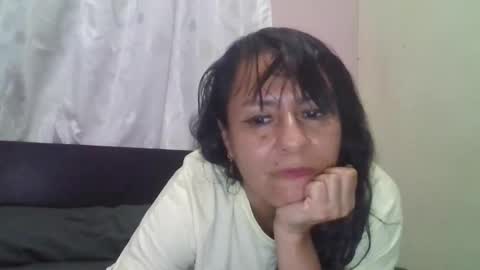 Snapshot of gianna165909 chatting on February 28, 3:48 am gianna165909 online show from February 28, 3:48 am