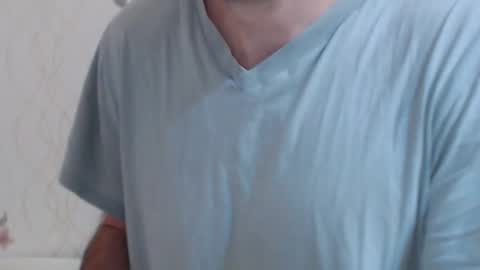 Snapshot of gianni_lion chatting on February 6, 3:33 am Gianni online show from February 6, 3:33 am