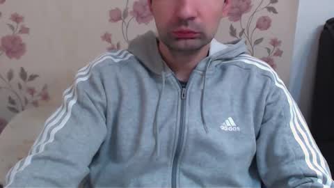 Snapshot of gianni_lion chatting on February 18, 1:40 pm Gianni online show from February 18, 1:40 pm