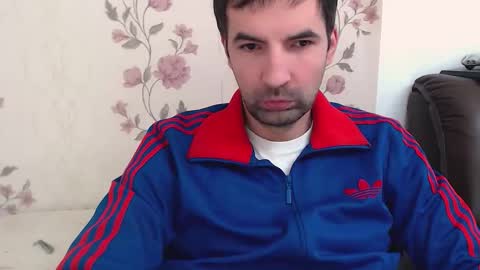 Snapshot of gianni_lion chatting on February 22, 11:42 am Gianni online show from February 22, 11:42 am