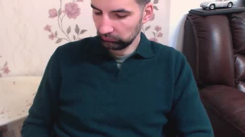 Snapshot of gianni_lion chatting on March 8, 10:08 am Gianni online show from March 8, 10:08 am