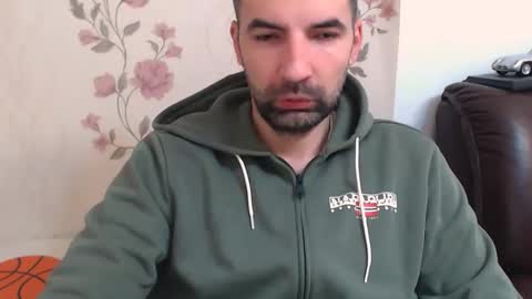 Snapshot of gianni_lion chatting on March 24, 12:32 pm Gianni online show from March 24, 12:32 pm