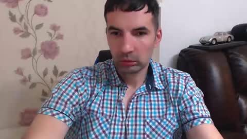 Snapshot of gianni_lion chatting on March 27, 9:03 pm Gianni online show from March 27, 9:03 pm