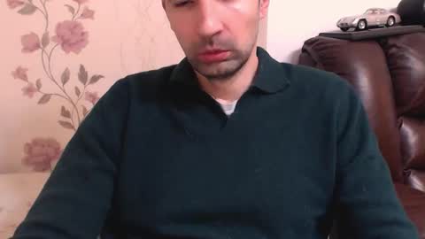 Snapshot of gianni_lion chatting on March 30, 11:33 am Gianni online show from March 30, 11:33 am