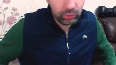 Snapshot of gianni_lion chatting on April 24, 9:01 am Gianni online show from April 24, 9:01 am