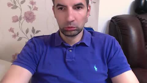 Snapshot of gianni_lion chatting on April 30, 10:43 am Gianni online show from April 30, 10:43 am