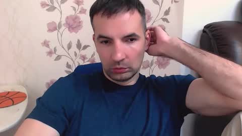 Snapshot of gianni_lion chatting on May 12, 8:55 am Gianni online show from May 12, 8:55 am