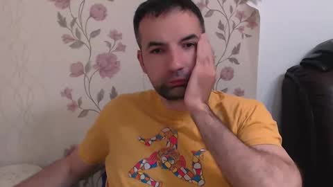 Snapshot of gianni_lion chatting on May 18, 5:35 am Gianni online show from May 18, 5:35 am