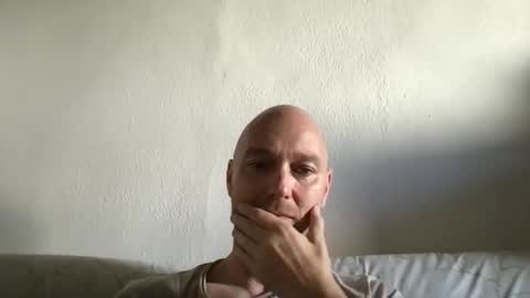 Snapshot of giannipaciotti chatting on May 9, 6:29 am giannipaciotti online show from May 9, 6:29 am