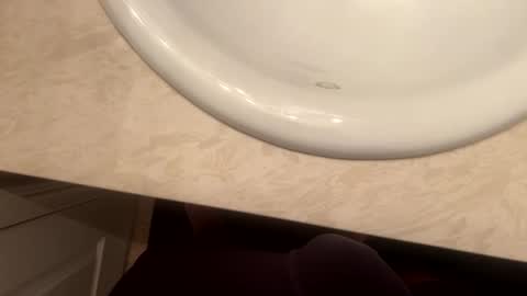 Snapshot of giantbbc111 chatting on November 13, 9:52 am giantbbc111 online show from November 13, 9:52 am