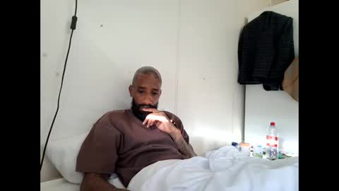 Snapshot of gide8n chatting on April 7, 5:13 pm Gideon online show from April 7, 5:13 pm