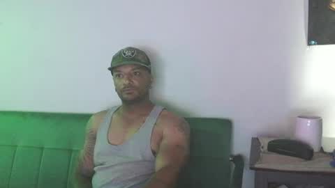 Snapshot of gifted_bucknasty chatting on August 3, 5:06 pm Gifted online show from August 3, 5:06 pm