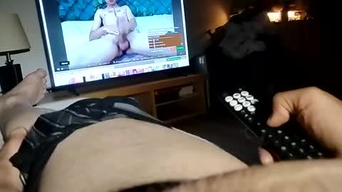 Snapshot of gig591757 chatting on July 10, 7:56 am gig591757 online show from July 10, 7:56 am