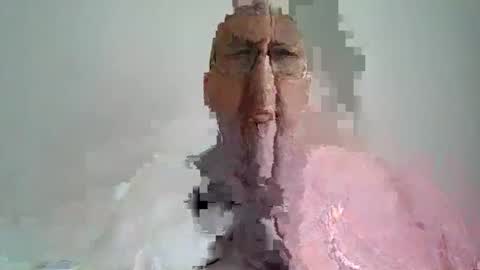 Snapshot of gigi1970 chatting on April 26, 8:12 am gigi1970 online show from April 26, 8:12 am