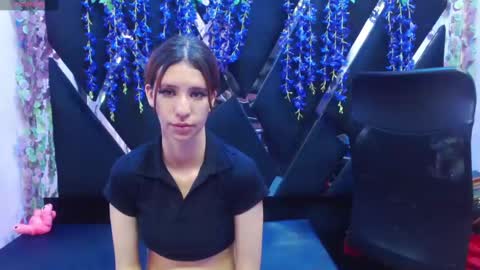 gigi glase online show from September 16, 9:27 pm