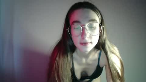 Gigi online show from March 8, 2:40 pm